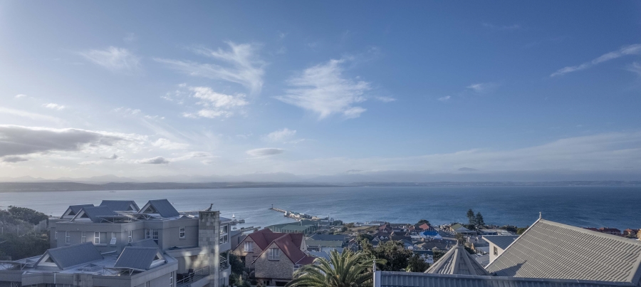 4 Bedroom Property for Sale in Linkside Western Cape